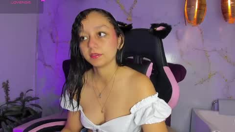 Snapshot of katy_sweet19 chatting on May 10, 10:31 am Katy online show from May 10, 10:31 am