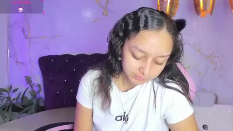 Snapshot of katy_sweet19 chatting on June 19, 10:30 am Katy online show from June 19, 10:30 am