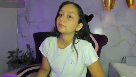 Snapshot of katy_sweet19 chatting on June 25, 10:31 am Katy online show from June 25, 10:31 am