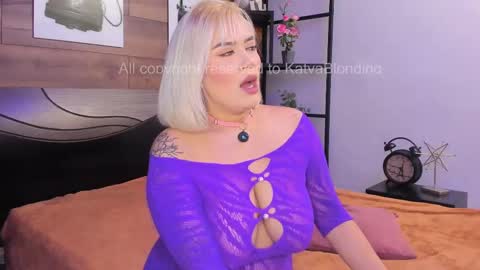 Snapshot of katyablonding chatting on October 11, 5:44 pm salo online show from October 11, 5:44 pm