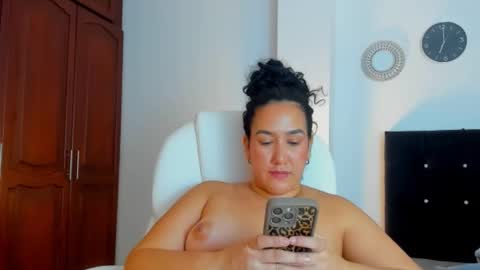 KATYAJHONSS online show from February 28, 12:00 am