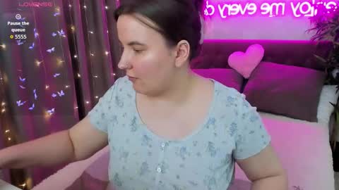 Kate online show from March 12, 6:52 am