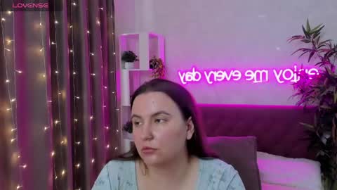 Kate online show from May 1, 7:13 am