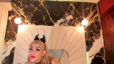 Snapshot of katyhornymilfsexy chatting on May 30, 12:02 pm katy online show from May 30, 12:02 pm