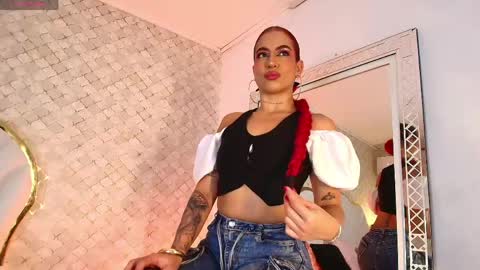 Snapshot of katyjackson chatting on May 27, 2:25 pm katyjackson online show from May 27, 2:25 pm