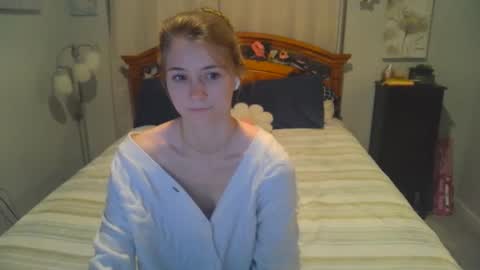 Snapshot of katynowhere chatting on January 25, 1:54 am Katy online show from January 25, 1:54 am