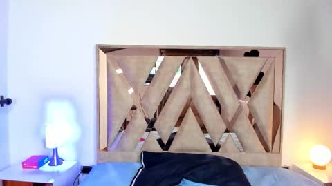 katyortiz online show from September 17, 11:34 am