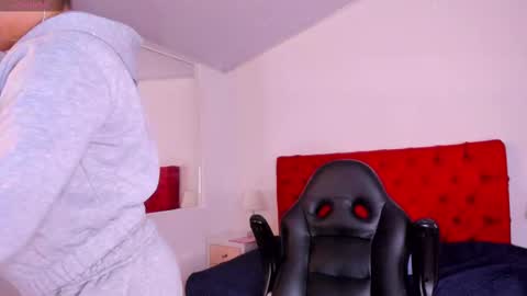 katyortiz online show from September 20, 11:50 pm