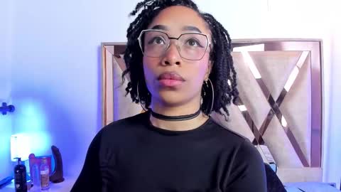 katyortiz online show from February 11, 11:37 am