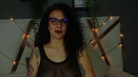 katyrataylor__ online show from March 31, 10:54 pm