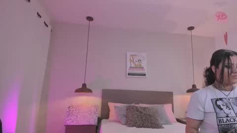 katy online show from February 21, 7:04 pm