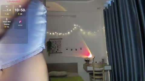 Snapshot of katyxgold chatting on August 2, 2:32 am KatyxGold online show from August 2, 2:32 am