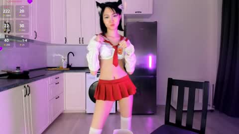Snapshot of kawai_mai chatting on May 14, 2:02 pm mai online show from May 14, 2:02 pm