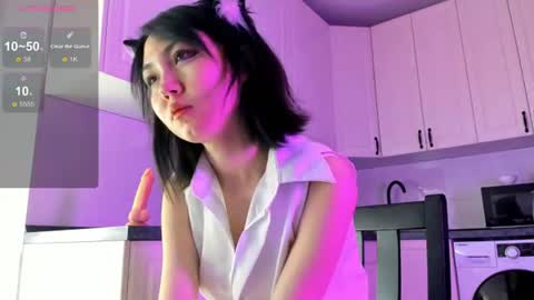 Snapshot of kawai_mai chatting on June 13, 2:59 pm mai online show from June 13, 2:59 pm