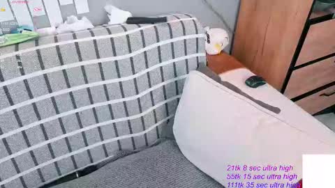 Yuki  online show from March 21, 8:19 am