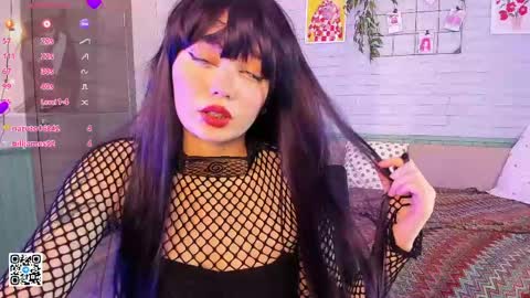 Snapshot of kawakami_tomie chatting on June 3, 2:33 pm Tomie online show from June 3, 2:33 pm