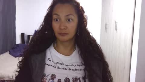  Khawit  online show from November 7, 5:07 am