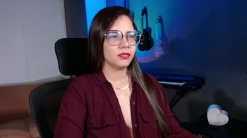 Snapshot of kay_avrill chatting on June 12, 8:30 pm Kay online show from June 12, 8:30 pm