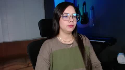 Snapshot of kay_avrill chatting on June 16, 10:12 pm Kay online show from June 16, 10:12 pm