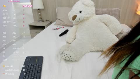   online show from February 8, 2:27 pm