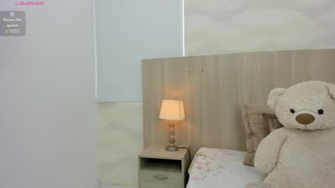   online show from September 15, 11:32 am