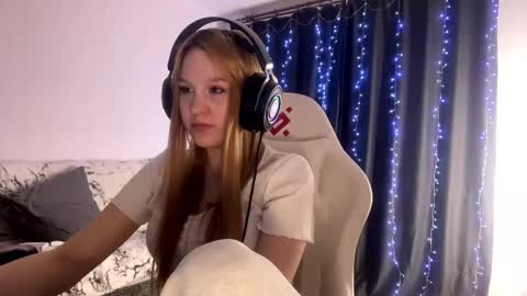 Amia online show from March 17, 5:49 pm