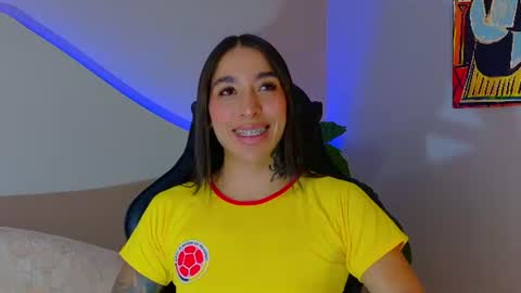 KAYLA BATISTA online show from June 25, 11:20 pm