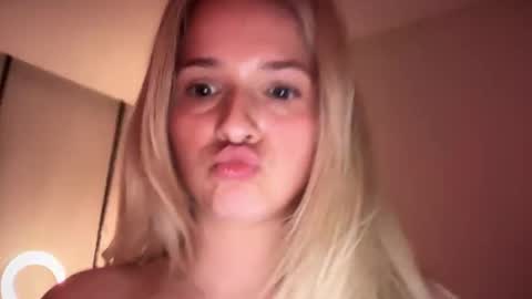 khaleesi online show from October 28, 10:19 am