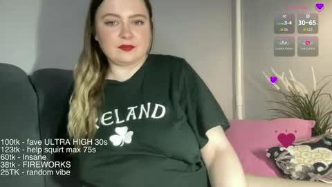 Snapshot of kaylafisherxoxo chatting on July 20, 7:38 pm Kayla online show from July 20, 7:38 pm