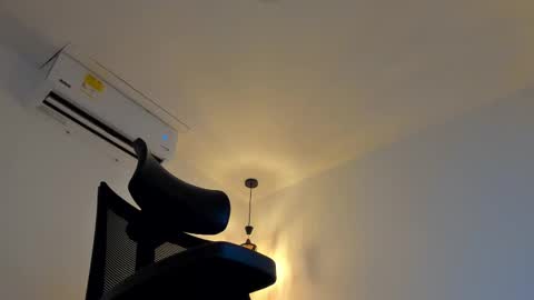 Snapshot of kaylajhonnes6 chatting on September 19, 1:45 pm      K A Y L A      online show from September 19, 1:45 pm