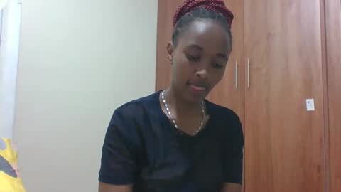 kaylar online show from February 23, 10:12 am