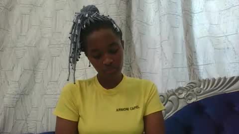 Snapshot of kaylar005 chatting on May 7, 12:10 pm kaylar online show from May 7, 12:10 pm
