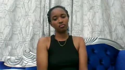 Snapshot of kaylar005 chatting on May 8, 5:51 pm kaylar online show from May 8, 5:51 pm