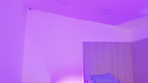 Snapshot of kaylarossi chatting on February 21, 2:17 am Kayla online show from February 21, 2:17 am