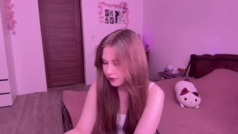 Snapshot of kaylawulfing chatting on May 29, 11:41 am Nyelle online show from May 29, 11:41 am