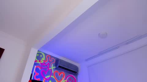 INSTAjohedija online show from December 3, 11:13 pm