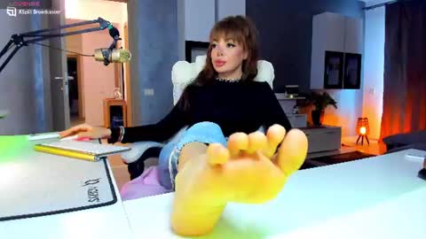 Snapshot of kaylee____77 chatting on July 10, 1:36 pm kaylee online show from July 10, 1:36 pm