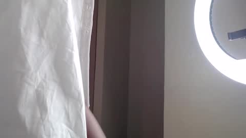 Snapshot of kayleeeee_ee chatting on September 17, 10:22 pm Kaylee online show from September 17, 10:22 pm