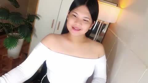 Y O U R        F U T U R E       K A Y L E E  online show from January 13, 5:51 pm