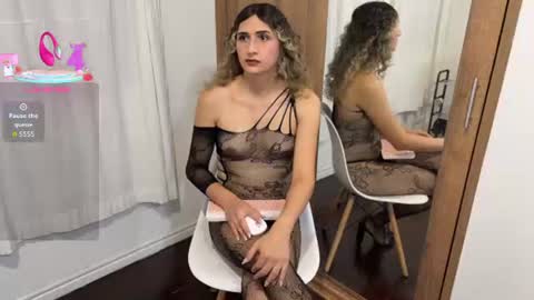 Snapshot of kayleesims_ chatting on June 11, 2:22 am Kaylee Sims online show from June 11, 2:22 am