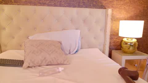  KAYLIE  online show from March 14, 11:32 pm