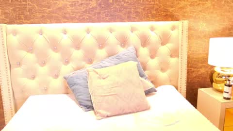 Snapshot of kaylie_mitchel chatting on July 17, 10:36 pm KAYLIE online show from July 17, 10:36 pm