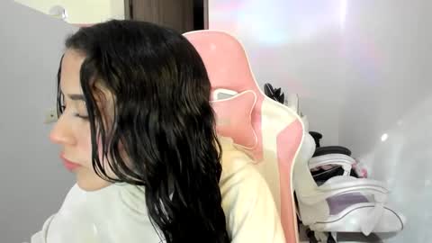 kaylie online show from September 15, 8:42 pm