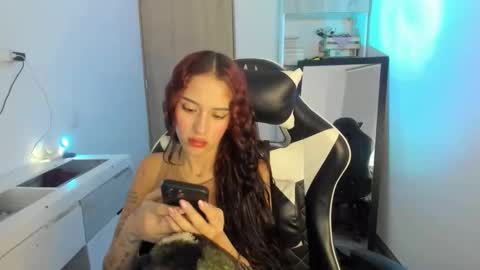kaylie online show from April 20, 11:50 pm