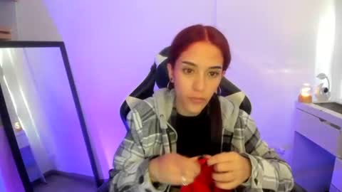 Snapshot of kaylie_xxx chatting on June 25, 6:01 pm kaylie online show from June 25, 6:01 pm
