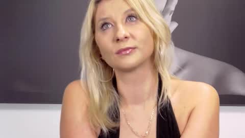 kaylinjann online show from January 10, 5:53 am