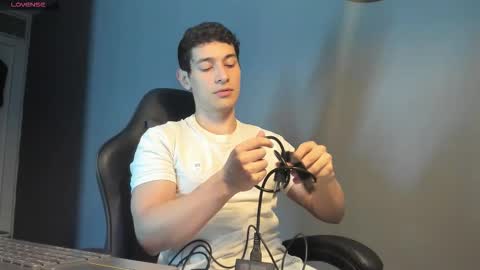 Snapshot of kayn_kalo chatting on February 1, 12:20 am Kayn online show from February 1, 12:20 am