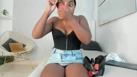 Snapshot of kayna_gomez chatting on May 2, 7:30 pm Kayna online show from May 2, 7:30 pm