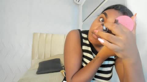 Snapshot of kayna_gomez chatting on May 26, 6:59 pm Kayna online show from May 26, 6:59 pm