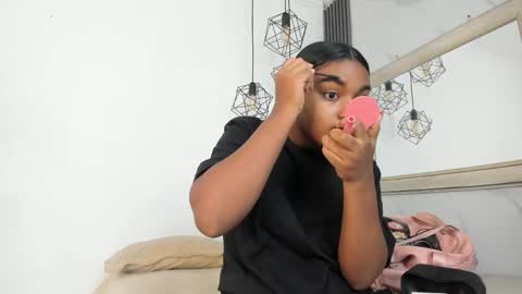 Snapshot of kayna_gomez chatting on June 6, 7:07 pm Kayna online show from June 6, 7:07 pm